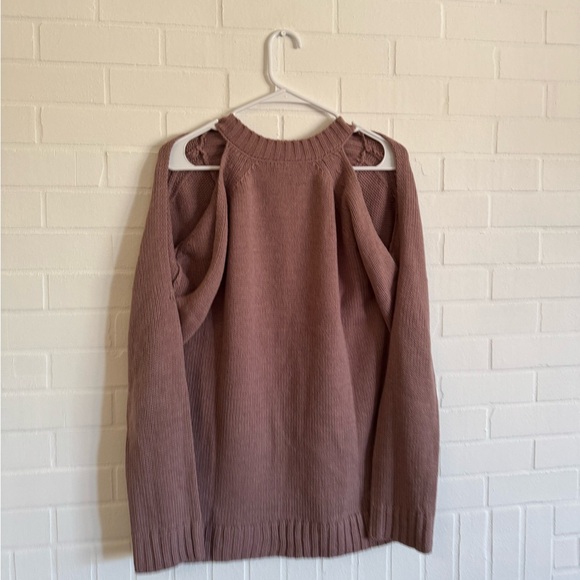 NWT TOBI Women's V-Neck Pink Sweater - Picture 6 of 6